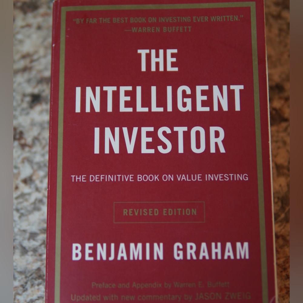The Intelligent Investor by Benjamin Graham 💎